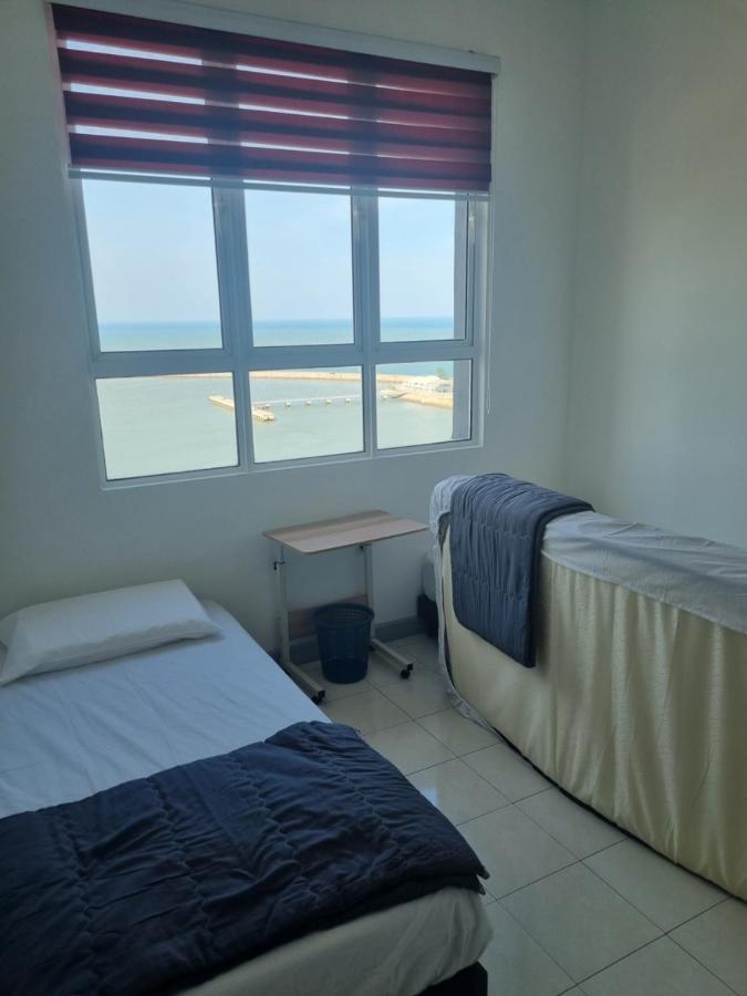 Seaside Haven Homestay Seaview Unit With Pool Opposite Ktcc & Mayang Mall - Pangsapuri Ladang Tanjung Kuala Terengganu Dış mekan fotoğraf