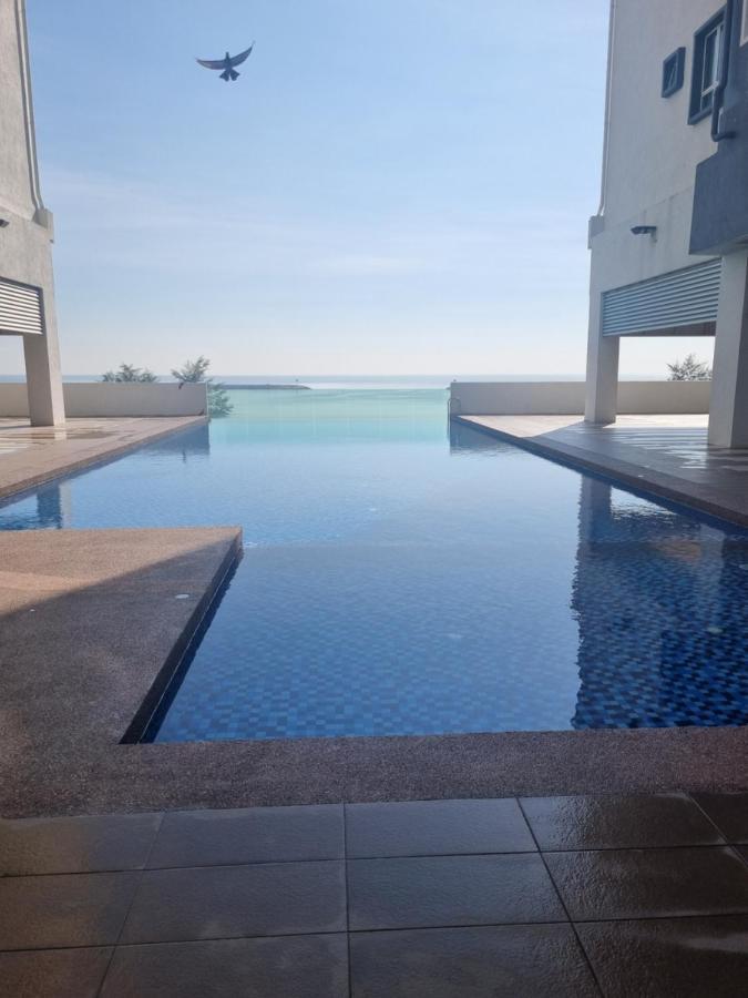Seaside Haven Homestay Seaview Unit With Pool Opposite Ktcc & Mayang Mall - Pangsapuri Ladang Tanjung Kuala Terengganu Dış mekan fotoğraf